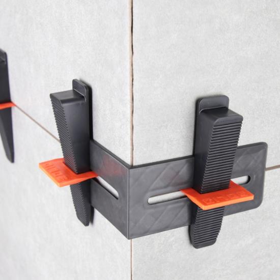 FLISHJØRNE TIL NIVILLERING